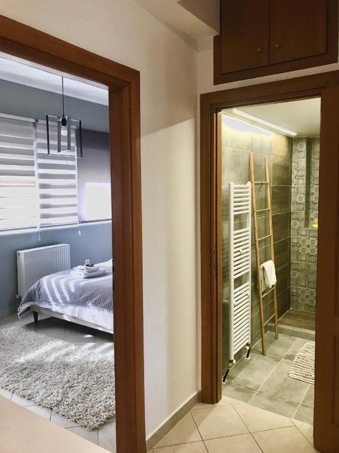 C&C Apartments อเล็กซานโดรโพลิส ภายนอก รูปภาพ